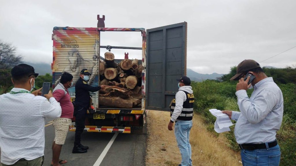 Intervienen trozas de faique por presentar Guía de Transporte Forestal adulterada en Piura
