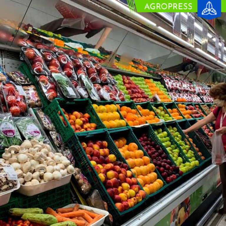 Precios de alimentos descienden por tercer mes consecutivo