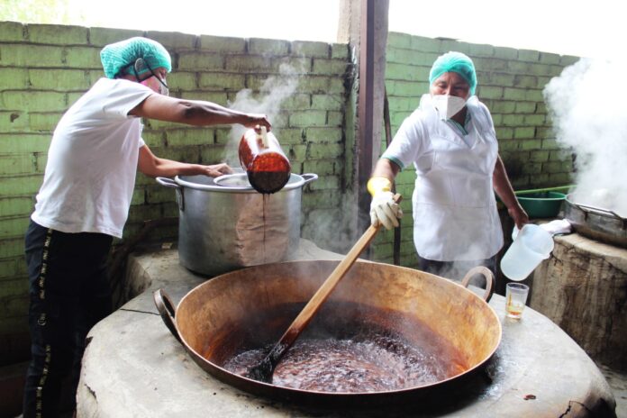 Producción de algarrobina genera un ingreso anual de S 31 millones en Piura y Lambayeque