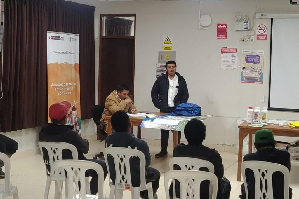 Cafetaleros de Huarmaca reciben kits agrícolas para mejorar calidad del grano