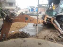 Sullana: EPS Grau realiza trabajos de rehabilitación de subcolector de alcantarillado en el A.H. 9 de Octubre Sullana: EPS Grau realiza trabajos de rehabilitación de subcolector de alcantarillado en el A.H. 9 de Octubre