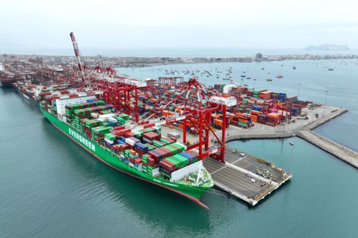 Exportaciones del Perú crecieron 17% en junio impulsadas por agro y pesca