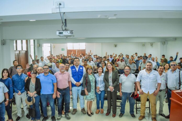 John Williams y Álvaro Córdova unieron generaciones y recorrieron 15 mil kilómetros para inspirar a los ganaderos de Piura