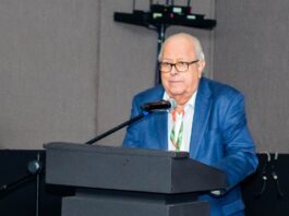 Julio Velarde destaca potencial minero de Piura y llama a recuperar la confianza ciudadana Julio Velarde destaca potencial minero de Piura y llama a recuperar la confianza ciudadana