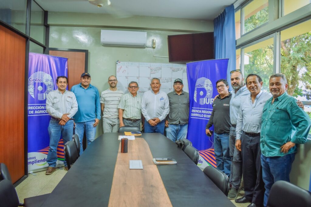 Inician estrategias técnicas para contener el Fusarium R4T en cultivos de banano