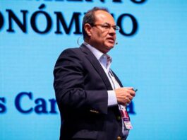 Agroexportación peruana: el motor del crecimiento y la reducción de la pobreza Agroexportación peruana: el motor del crecimiento y la reducción de la pobreza