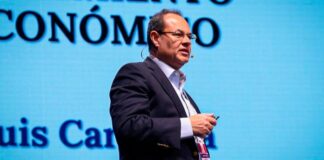 Agroexportación peruana: el motor del crecimiento y la reducción de la pobreza Agroexportación peruana: el motor del crecimiento y la reducción de la pobreza