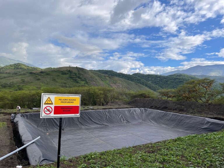 Reservorio de agua es puesto en funcionamiento en Ayabaca para riego agrícola