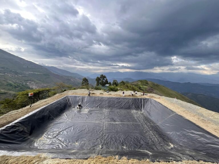 Reservorio La Cebada es construido en Ayabaca para fortalecer la actividad agrícola