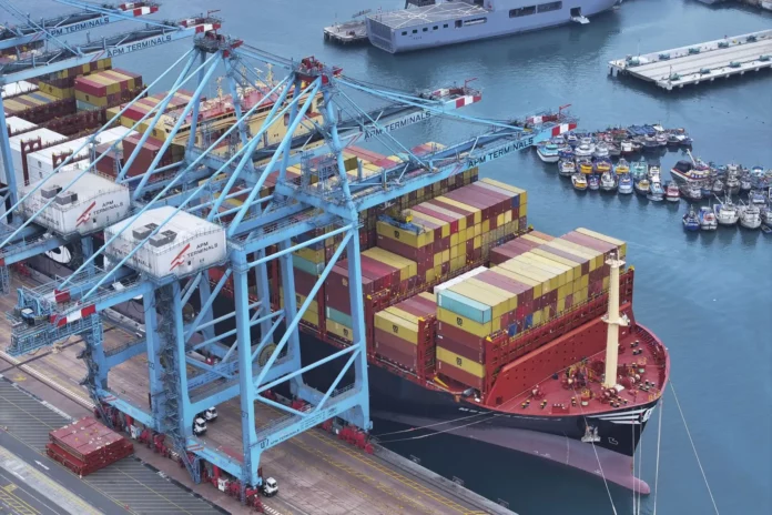 Exportaciones agrícolas alcanzan cifra récord gracias a puertos competitivos