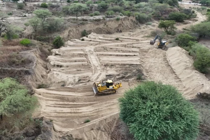Más de 11 mil hectáreas protegidas tras descolmatación de ríos en Piura Más de 11 mil hectáreas protegidas tras descolmatación de ríos en Piura