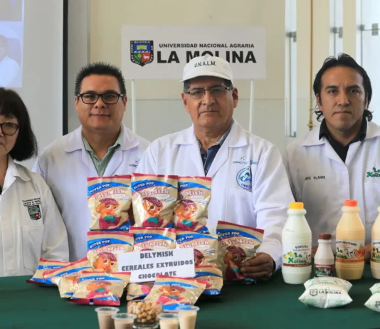 Investigadores peruanos crean alimentos nutritivos a a base de pota y granos andinos sin sellos de advertencia Investigadores peruanos crean alimentos nutritivos a base de pota y granos andinos sin sellos de advertencia