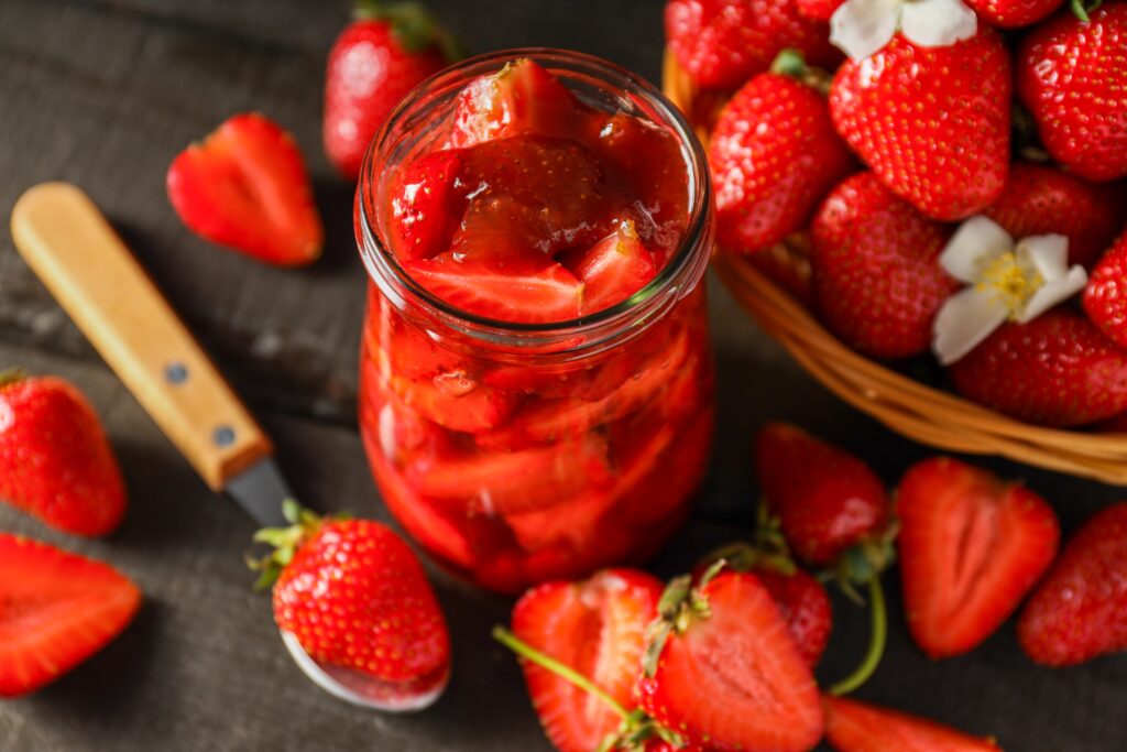 Aprueban norma técnica para fresas envasadas en almíbar