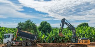 Piura: trabajos de descolmatación en Ayabaca buscan proteger cultivos y viviendas Trabajos de descolmatación en Ayabaca buscan proteger cultivos y viviendas