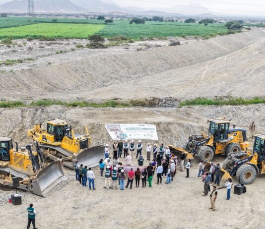La Libertad: Terminan limpieza y descolmatación de 3.76 km en zonas críticas para proteger la producción agraria Terminan limpieza y descolmatación de 3.76 km en La Libertad para proteger la producción agraria