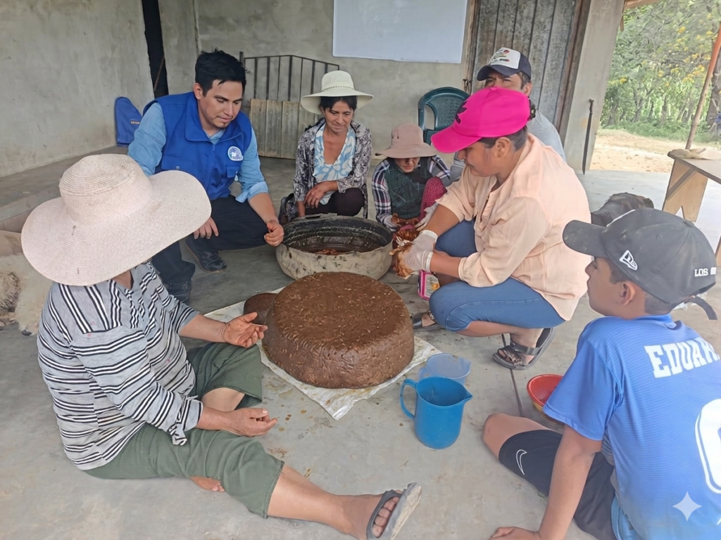 Productores pecuarios de Piura aprenden a elaborar alimentos artesanales para su ganado