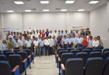 Gobierno y agricultores coordinan acciones para estabilizar el precio del arroz en Piura Gobierno y agricultores coordinan acciones para estabilizar el precio del arroz en Piura