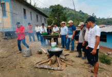 Piura: Familias ganaderas de Frías elaboran remedio natural con plantas medicinales para mejorar la sanidad animal Familias ganaderas de Frías elaboran remedio natural con plantas medicinales para mejorar la sanidad animal