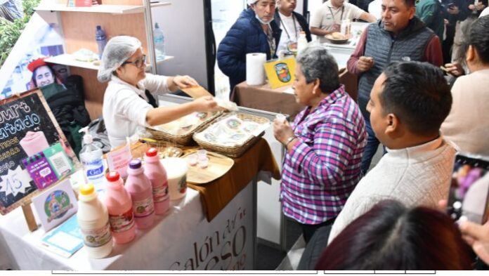 Productores de queso de cabra participarán en el Salón del Queso Peruano 2026
