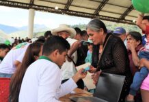 Entregan más de 1,100 títulos de propiedad rural a familias agricultoras en Cajamarca Entregan más de 1,100 títulos de propiedad rural a familias agricultoras en Cajamarca