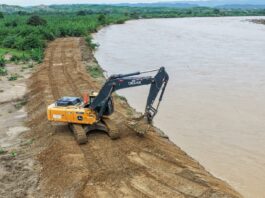 Ejecutan obras de descolmatación en diez regiones del Perú para reducir riesgos por lluvias e inundaciones Ejecutan obras de descolmatación en diez regiones del Perú para reducir riesgos por lluvias e inundaciones