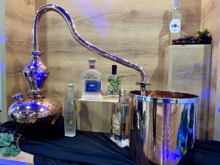 ADEX: Exportaciones de Pisco cayeron 24 % por mayores costos logísticos