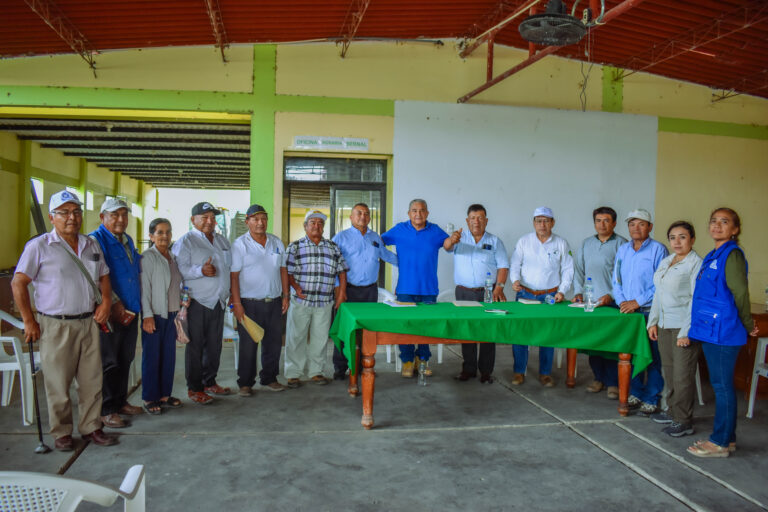 Más de 200 agricultores de Sechura inician proceso para formar una cooperativa