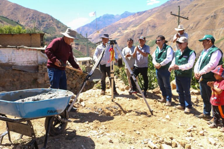 Huaura: proyecto de riego tecnificado beneficiará a 442 familias agrícolas